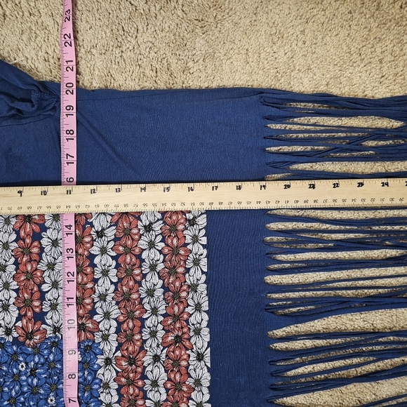 American Rag Floral USA Flag Cold Shoulder Size XS Oversized - Picture 4 of 7